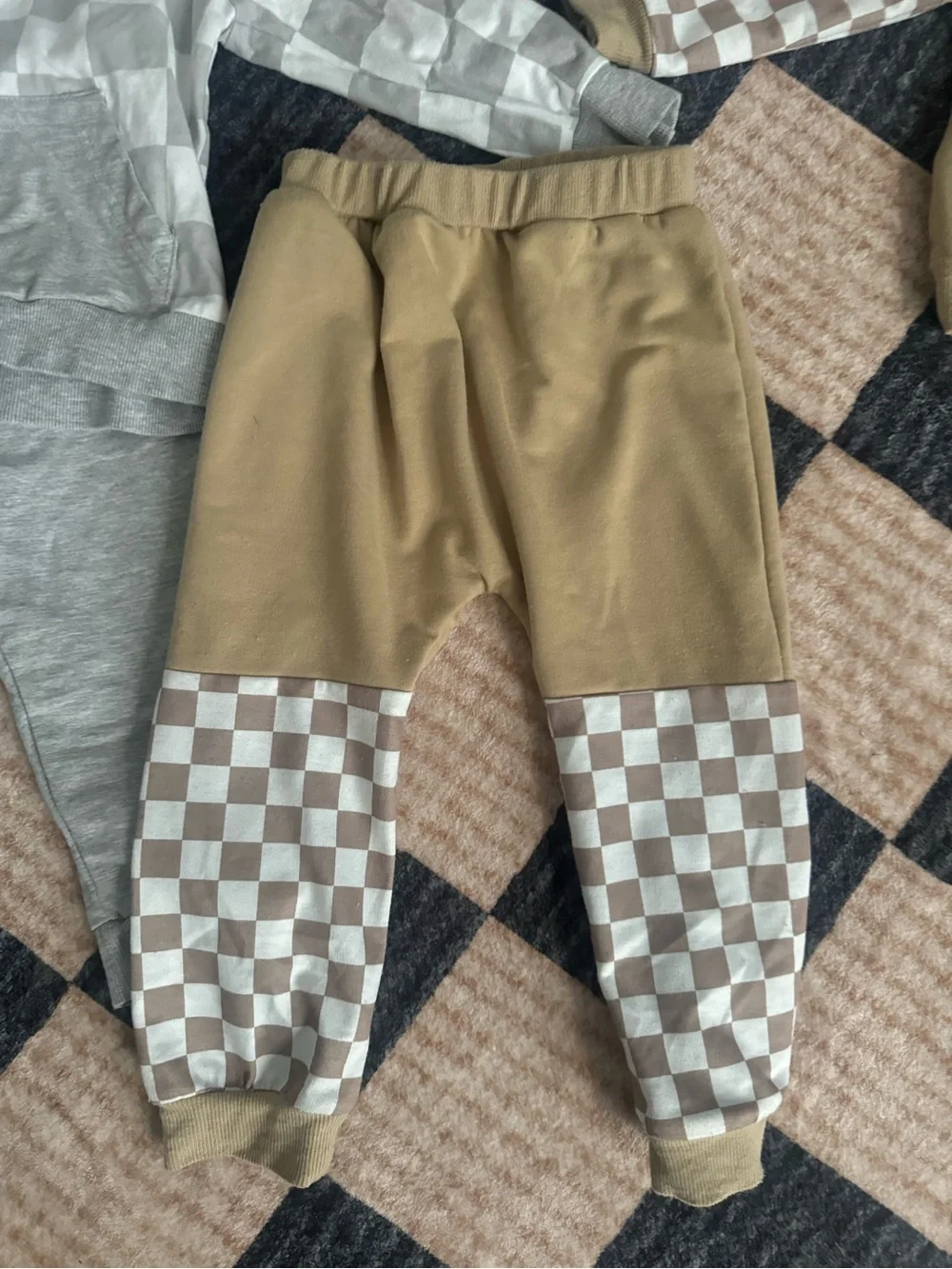 Set of 2 Checkered Toddler Sweat Sets
